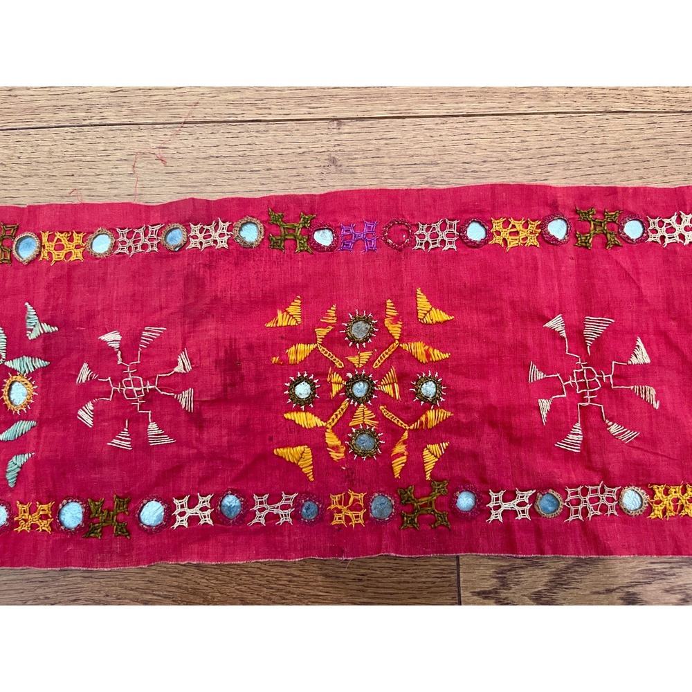 Vintage Indian Shisha Mirrorwork Embroidered Table Runner Wall Hanging Pink 40x7